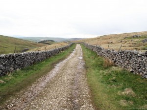 Pennine Way - lane to Horton