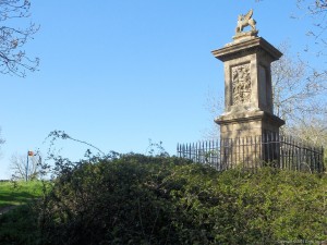 Cotswold Way - Sir Bevill Grenville monument
